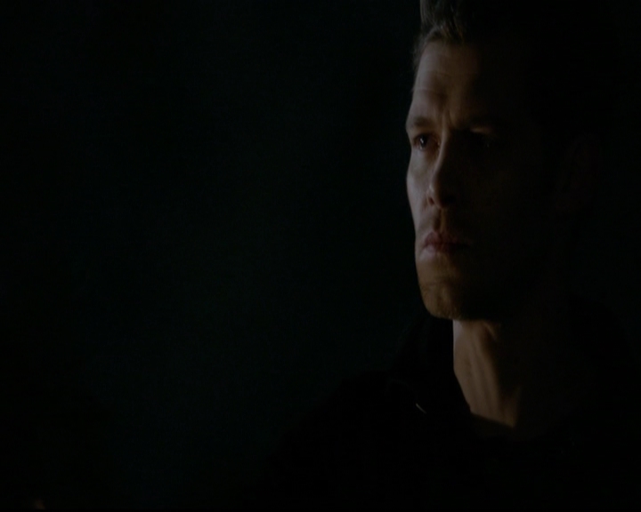 VampireDiariesWorld-dot-nl_TheOriginals_3x17BehindTheBlackHorizon2037.jpg