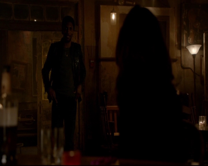 VampireDiariesWorld-dot-nl_TheOriginals_3x17BehindTheBlackHorizon2065.jpg