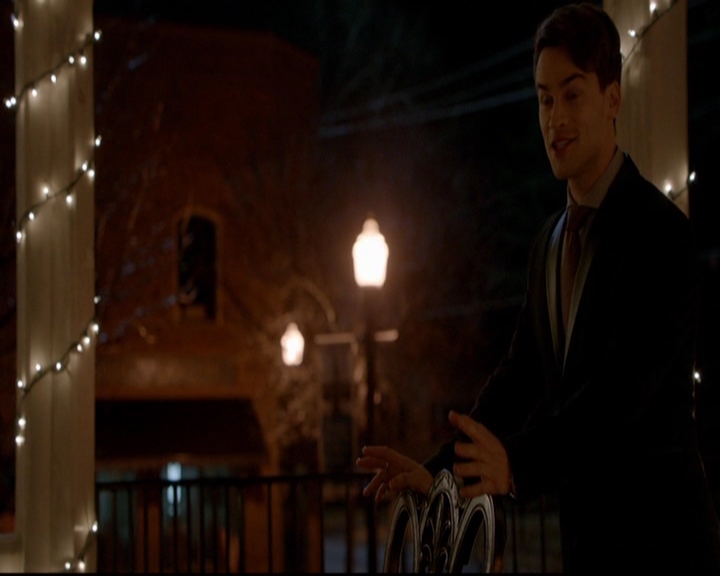 VampireDiariesWorld-dot-nl_TheOriginals_3x18TheDevilComesHereAndSighs0026.jpg