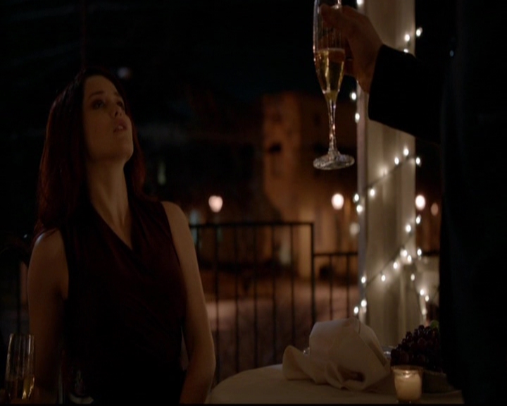 VampireDiariesWorld-dot-nl_TheOriginals_3x18TheDevilComesHereAndSighs0048.jpg