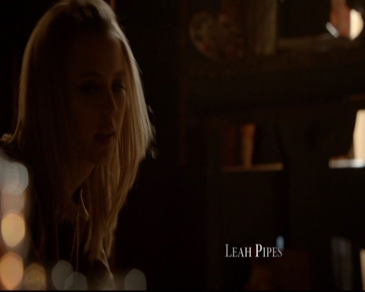 VampireDiariesWorld-dot-nl_TheOriginals_3x18TheDevilComesHereAndSighs0186.jpg