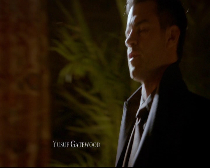 VampireDiariesWorld-dot-nl_TheOriginals_3x18TheDevilComesHereAndSighs0194.jpg