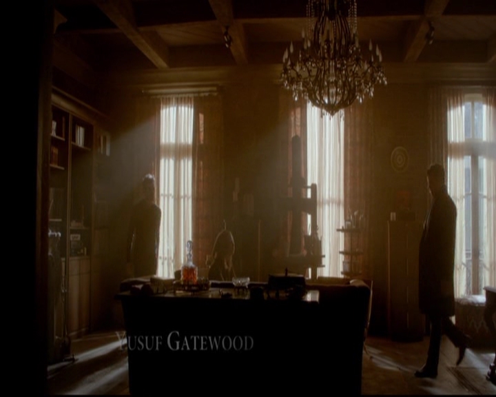 VampireDiariesWorld-dot-nl_TheOriginals_3x18TheDevilComesHereAndSighs0195.jpg