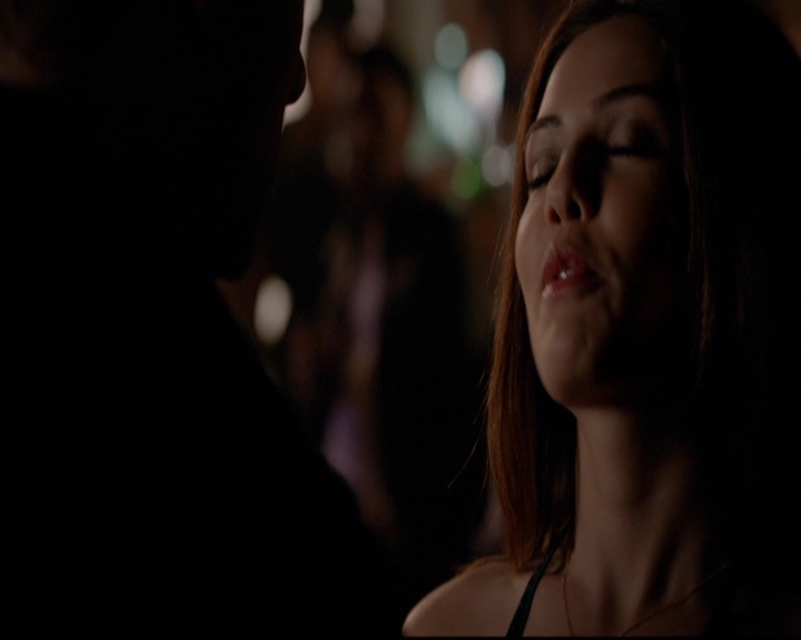 VampireDiariesWorld-dot-nl_TheOriginals_3x18TheDevilComesHereAndSighs0268.jpg