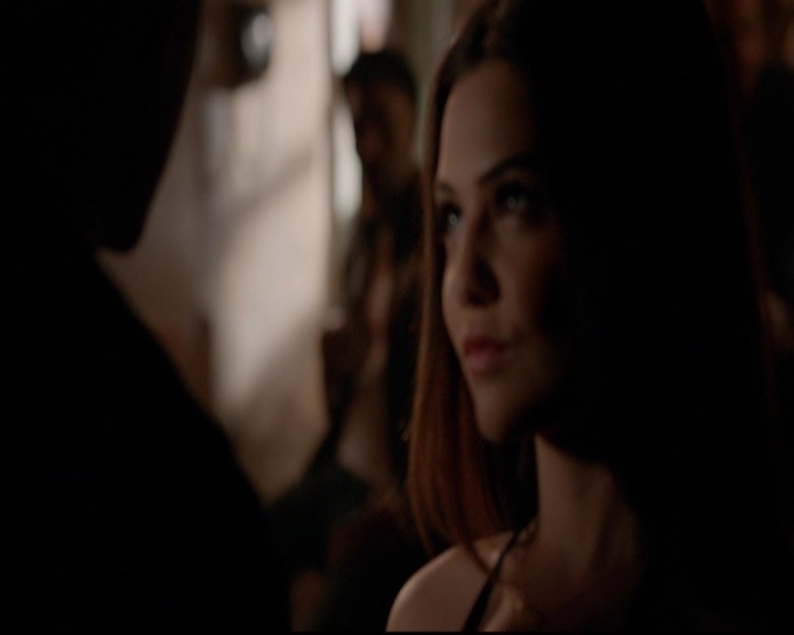 VampireDiariesWorld-dot-nl_TheOriginals_3x18TheDevilComesHereAndSighs0274.jpg