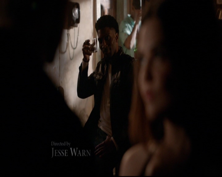 VampireDiariesWorld-dot-nl_TheOriginals_3x18TheDevilComesHereAndSighs0276.jpg