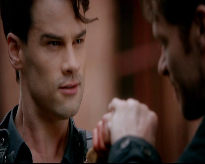 VampireDiariesWorld-dot-nl_TheOriginals_3x18TheDevilComesHereAndSighs0442.jpg