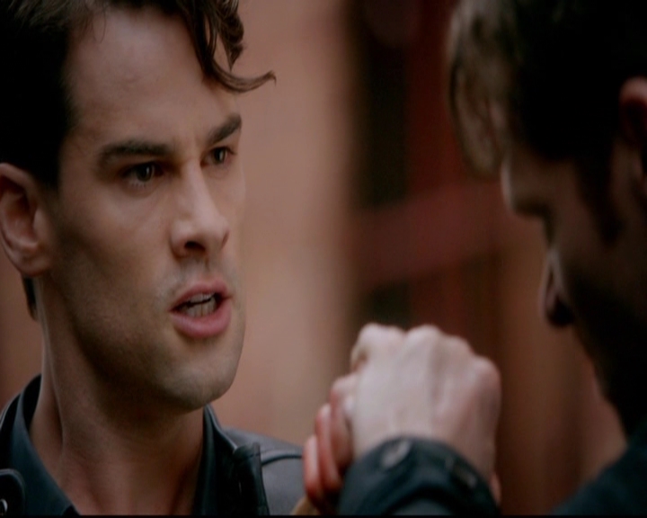 VampireDiariesWorld-dot-nl_TheOriginals_3x18TheDevilComesHereAndSighs0444.jpg