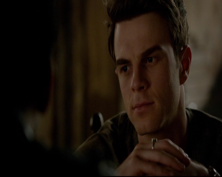 VampireDiariesWorld-dot-nl_TheOriginals_3x18TheDevilComesHereAndSighs0520.jpg