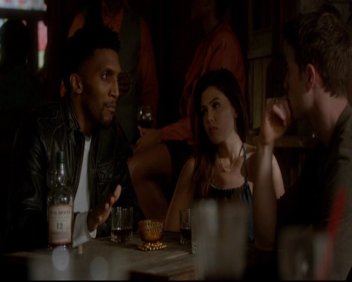 VampireDiariesWorld-dot-nl_TheOriginals_3x18TheDevilComesHereAndSighs0532.jpg