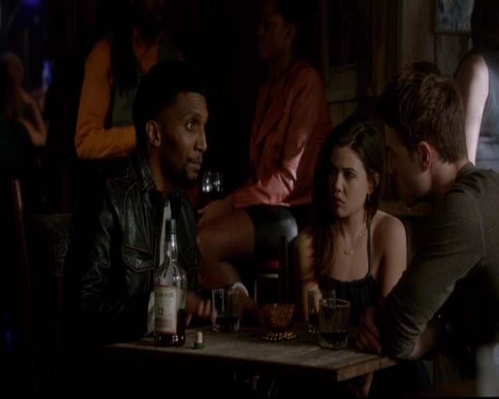 VampireDiariesWorld-dot-nl_TheOriginals_3x18TheDevilComesHereAndSighs0552.jpg