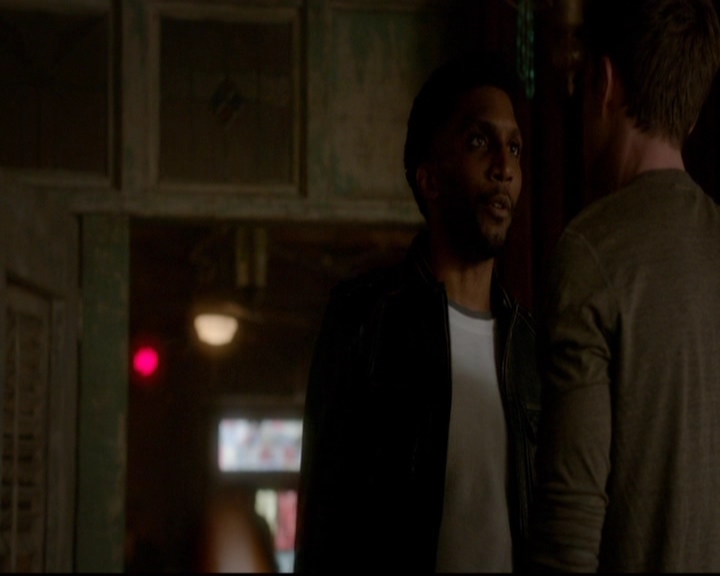 VampireDiariesWorld-dot-nl_TheOriginals_3x18TheDevilComesHereAndSighs0569.jpg