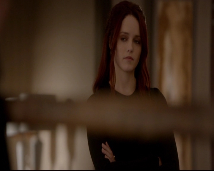 VampireDiariesWorld-dot-nl_TheOriginals_3x18TheDevilComesHereAndSighs0654.jpg