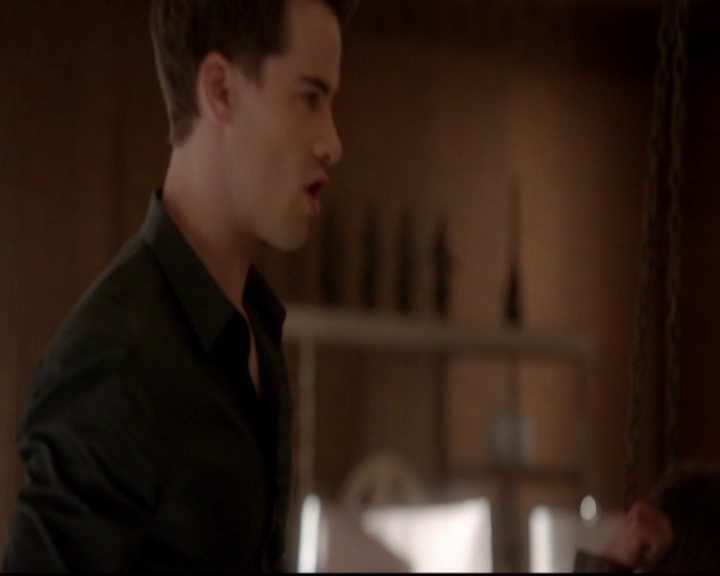 VampireDiariesWorld-dot-nl_TheOriginals_3x18TheDevilComesHereAndSighs0656.jpg