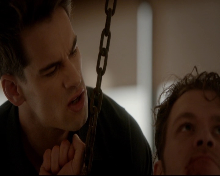 VampireDiariesWorld-dot-nl_TheOriginals_3x18TheDevilComesHereAndSighs0684.jpg