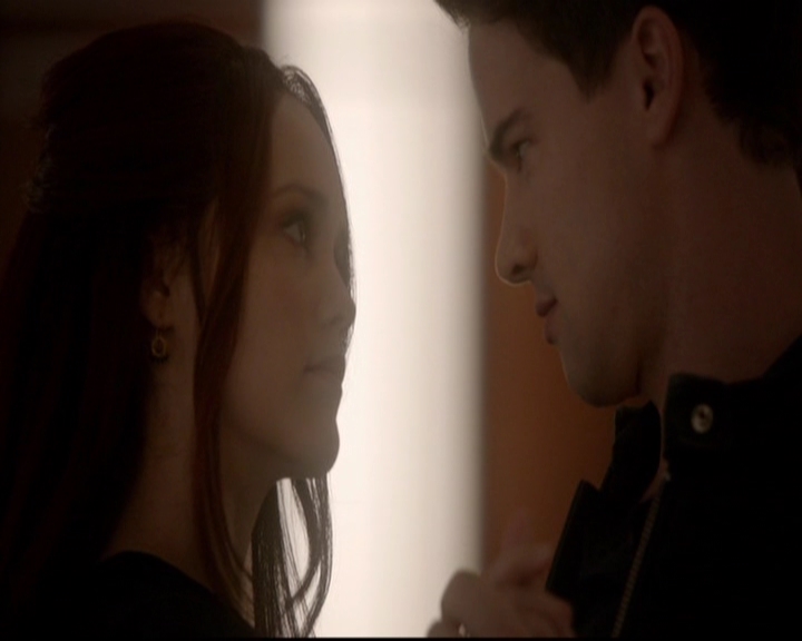 VampireDiariesWorld-dot-nl_TheOriginals_3x18TheDevilComesHereAndSighs0754.jpg