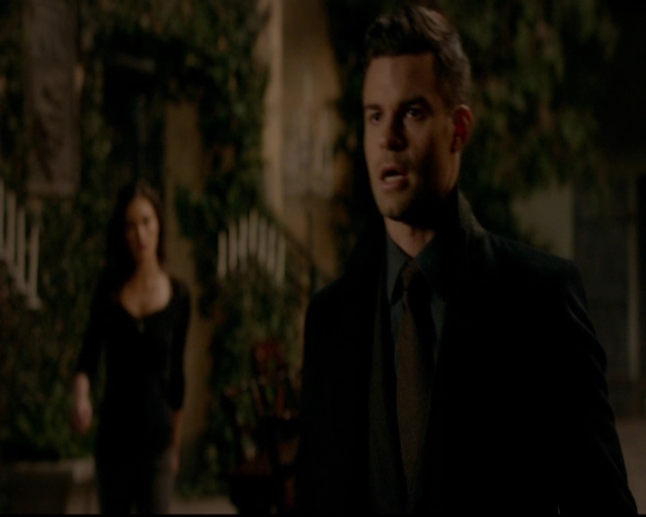 VampireDiariesWorld-dot-nl_TheOriginals_3x18TheDevilComesHereAndSighs0771.jpg