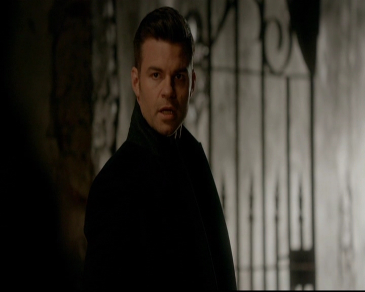 VampireDiariesWorld-dot-nl_TheOriginals_3x18TheDevilComesHereAndSighs0783.jpg