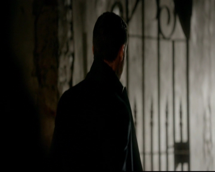 VampireDiariesWorld-dot-nl_TheOriginals_3x18TheDevilComesHereAndSighs0784.jpg