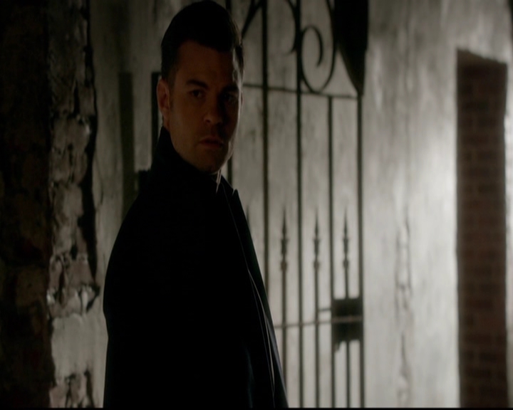 VampireDiariesWorld-dot-nl_TheOriginals_3x18TheDevilComesHereAndSighs0791.jpg