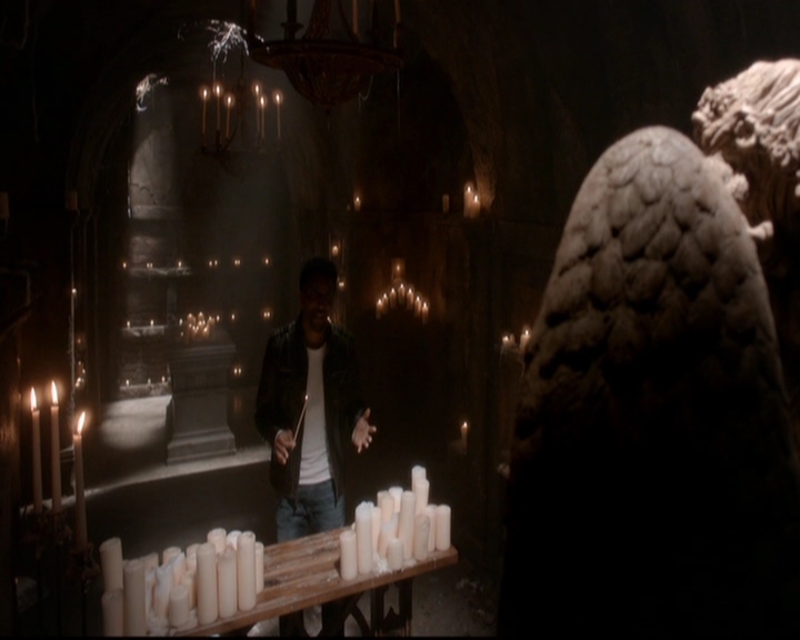 VampireDiariesWorld-dot-nl_TheOriginals_3x18TheDevilComesHereAndSighs0810.jpg