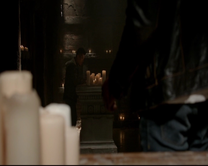 VampireDiariesWorld-dot-nl_TheOriginals_3x18TheDevilComesHereAndSighs0822.jpg