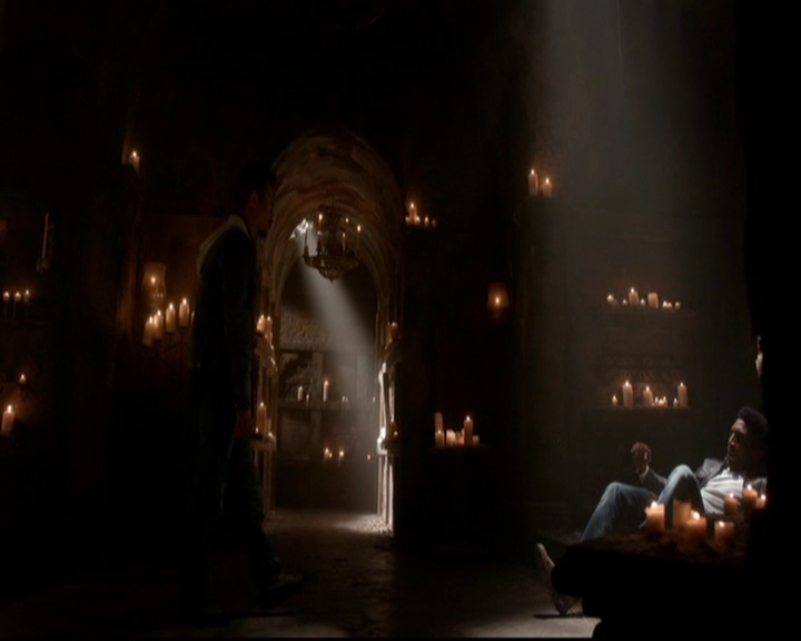 VampireDiariesWorld-dot-nl_TheOriginals_3x18TheDevilComesHereAndSighs0867.jpg