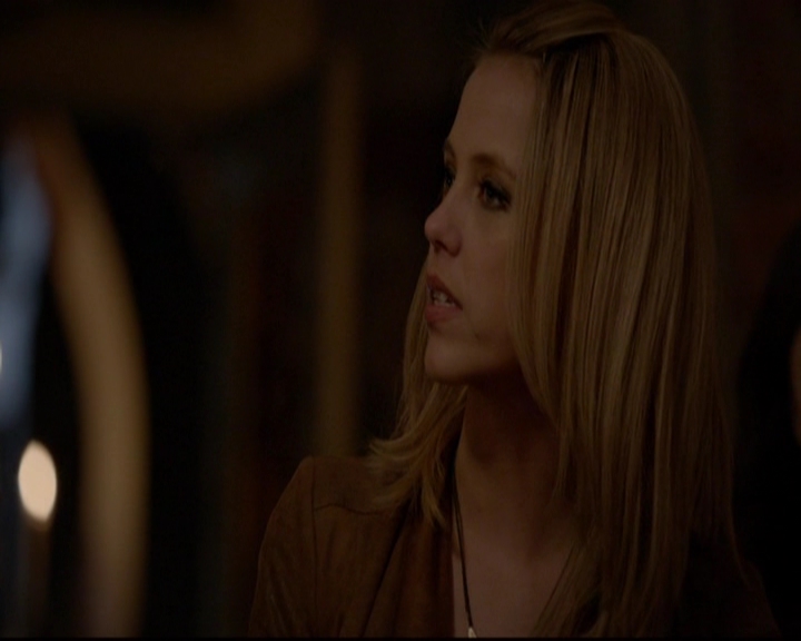 VampireDiariesWorld-dot-nl_TheOriginals_3x18TheDevilComesHereAndSighs2107.jpg