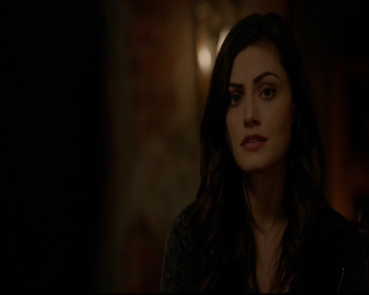 VampireDiariesWorld-dot-nl_TheOriginals_3x18TheDevilComesHereAndSighs2140.jpg