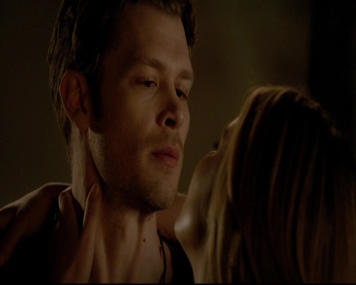 VampireDiariesWorld-dot-nl_TheOriginals_3x19NoMoreHeartbreaks0150.jpg