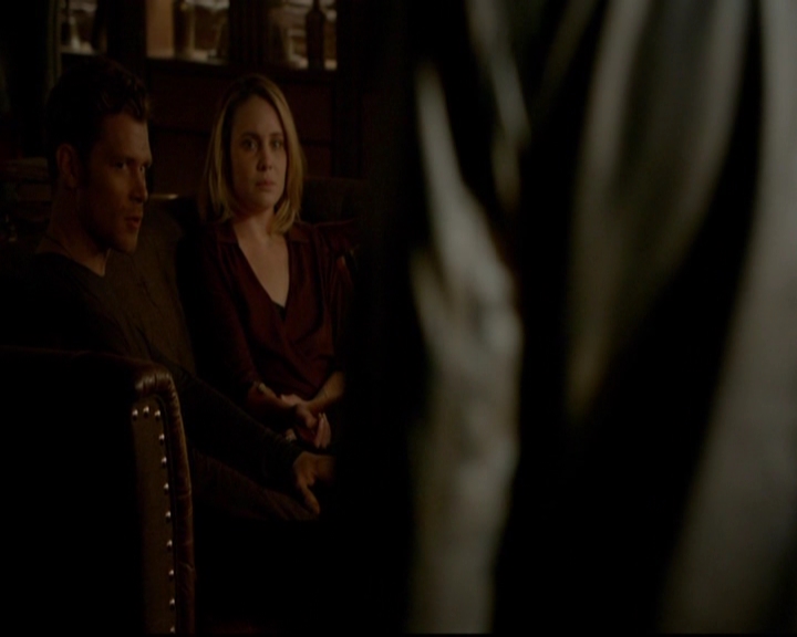 VampireDiariesWorld-dot-nl_TheOriginals_3x19NoMoreHeartbreaks0219.jpg