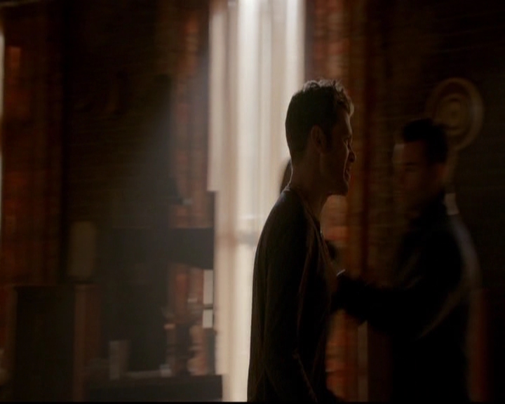 VampireDiariesWorld-dot-nl_TheOriginals_3x19NoMoreHeartbreaks0224.jpg