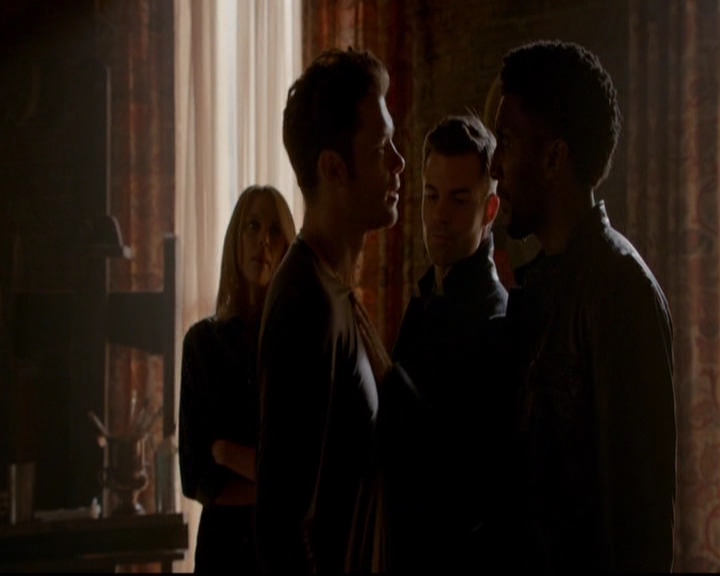 VampireDiariesWorld-dot-nl_TheOriginals_3x19NoMoreHeartbreaks0225.jpg