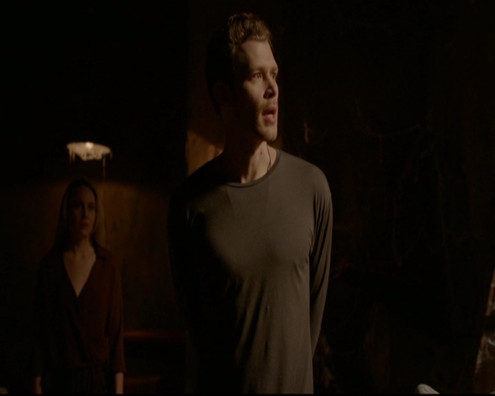 VampireDiariesWorld-dot-nl_TheOriginals_3x19NoMoreHeartbreaks0360.jpg