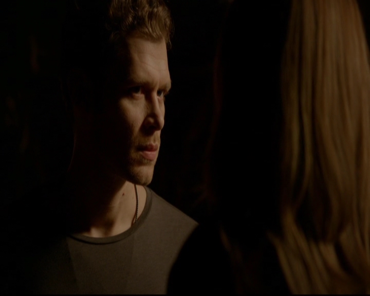 VampireDiariesWorld-dot-nl_TheOriginals_3x19NoMoreHeartbreaks0400.jpg