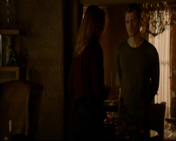 VampireDiariesWorld-dot-nl_TheOriginals_3x19NoMoreHeartbreaks0531.jpg