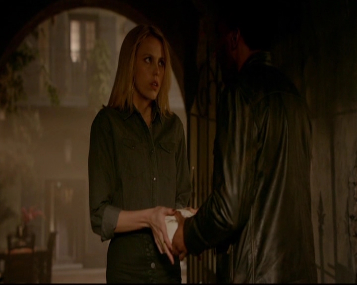 VampireDiariesWorld-dot-nl_TheOriginals_3x19NoMoreHeartbreaks0884.jpg