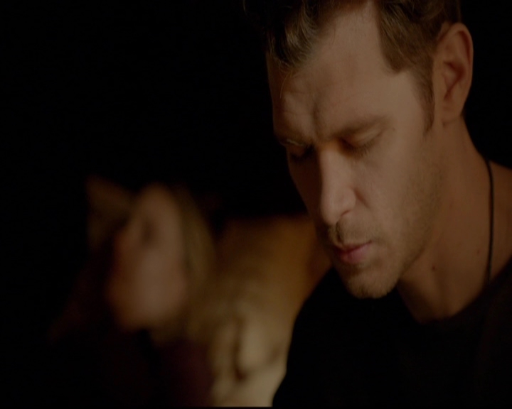 VampireDiariesWorld-dot-nl_TheOriginals_3x19NoMoreHeartbreaks1100.jpg