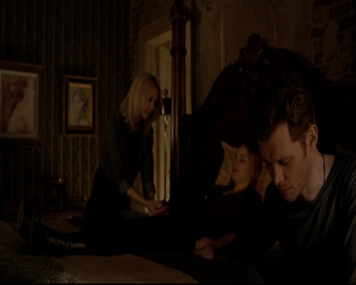 VampireDiariesWorld-dot-nl_TheOriginals_3x19NoMoreHeartbreaks1517.jpg