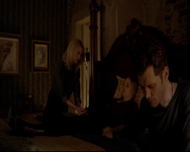 VampireDiariesWorld-dot-nl_TheOriginals_3x19NoMoreHeartbreaks1518.jpg