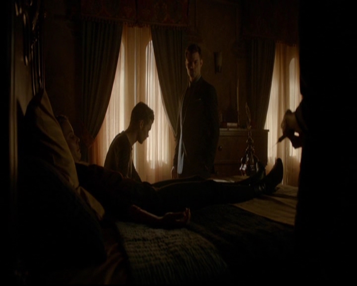 VampireDiariesWorld-dot-nl_TheOriginals_3x19NoMoreHeartbreaks1536.jpg