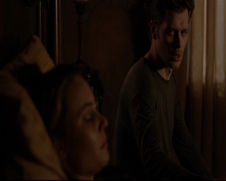 VampireDiariesWorld-dot-nl_TheOriginals_3x19NoMoreHeartbreaks1717.jpg