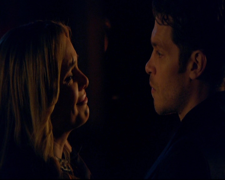 VampireDiariesWorld-dot-nl_TheOriginals_3x19NoMoreHeartbreaks1788.jpg