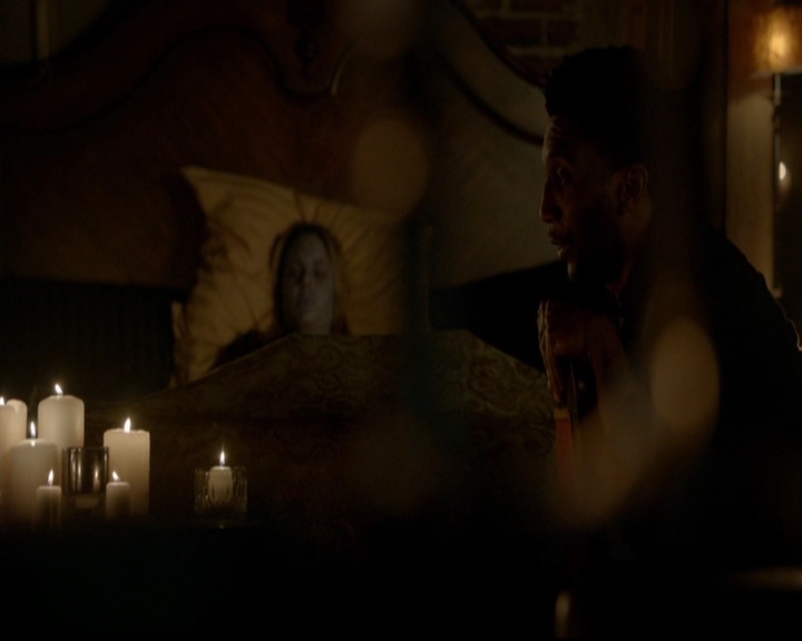 VampireDiariesWorld-dot-nl_TheOriginals_3x19NoMoreHeartbreaks1934.jpg