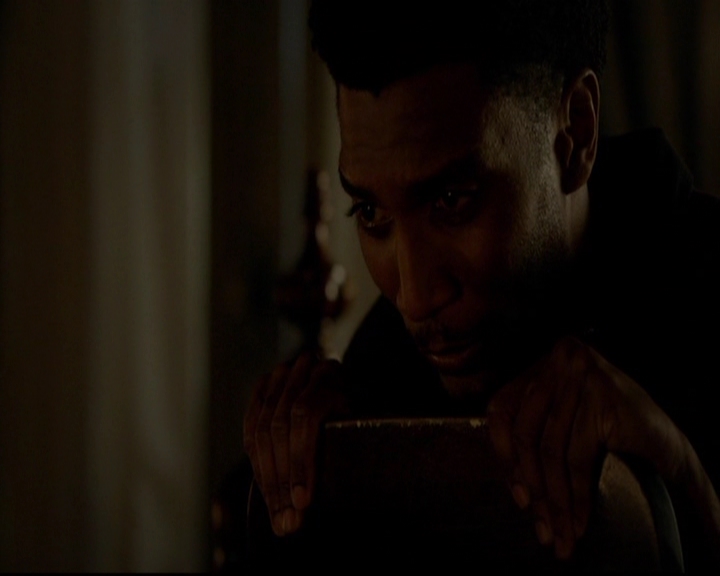 VampireDiariesWorld-dot-nl_TheOriginals_3x19NoMoreHeartbreaks1954.jpg