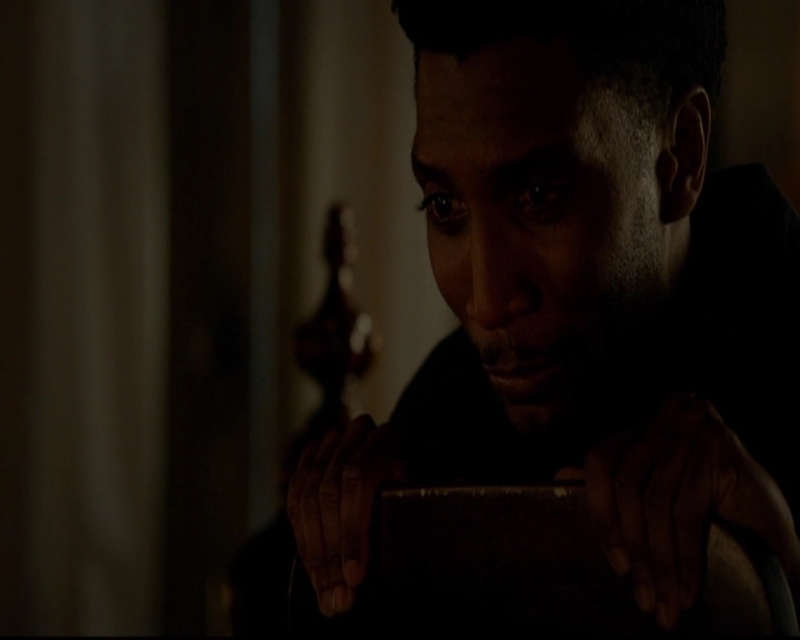 VampireDiariesWorld-dot-nl_TheOriginals_3x19NoMoreHeartbreaks1956.jpg