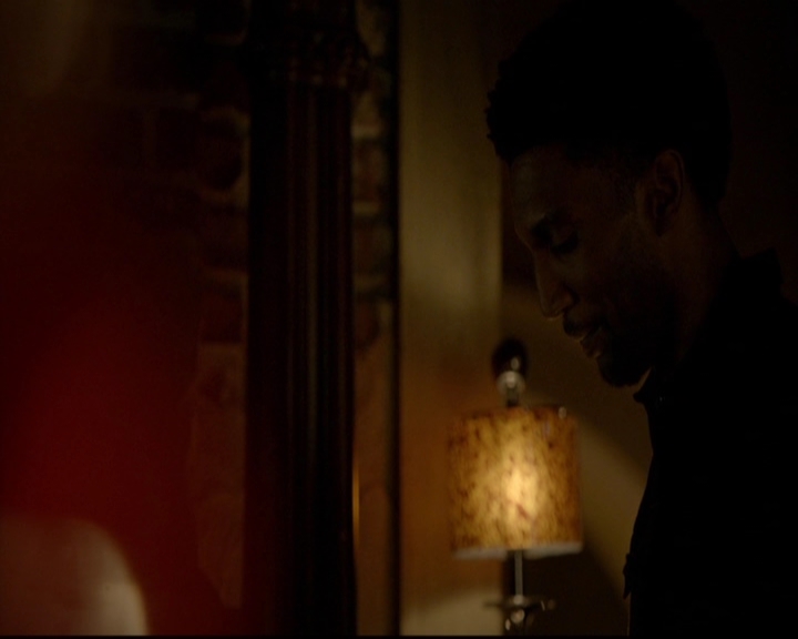 VampireDiariesWorld-dot-nl_TheOriginals_3x19NoMoreHeartbreaks1982.jpg