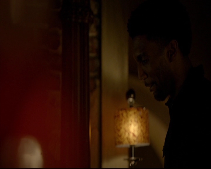 VampireDiariesWorld-dot-nl_TheOriginals_3x19NoMoreHeartbreaks1983.jpg