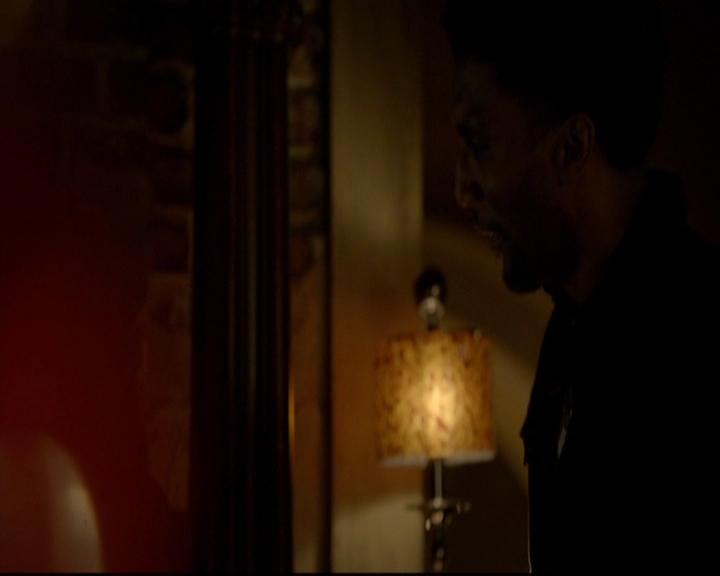 VampireDiariesWorld-dot-nl_TheOriginals_3x19NoMoreHeartbreaks1985.jpg