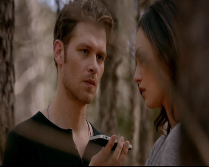 VampireDiariesWorld-dot-nl_TheOriginals_3x20WhereNothingStaysBuried0879.jpg